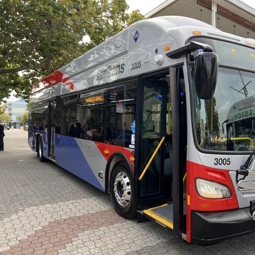 SamTrans Hydrogen Fuel Cell Electric Bus (FCEB) at Jack London Square in Oakland